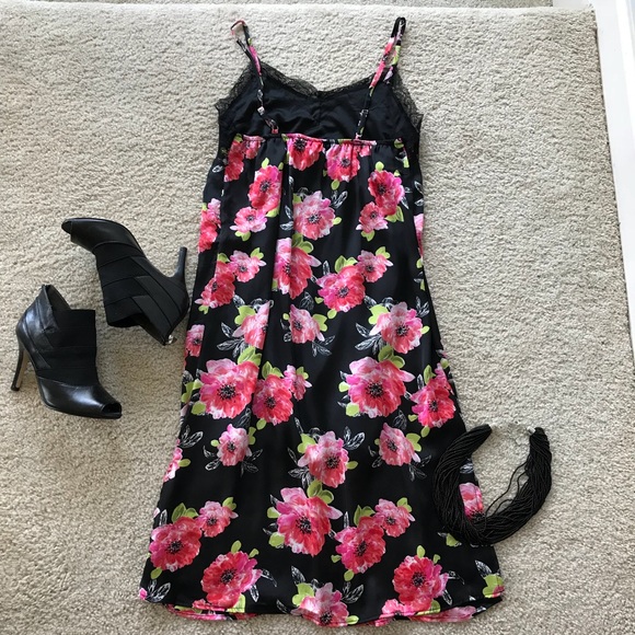 Black Floral & Lace Midi Slip Dress - Picture 7 of 8